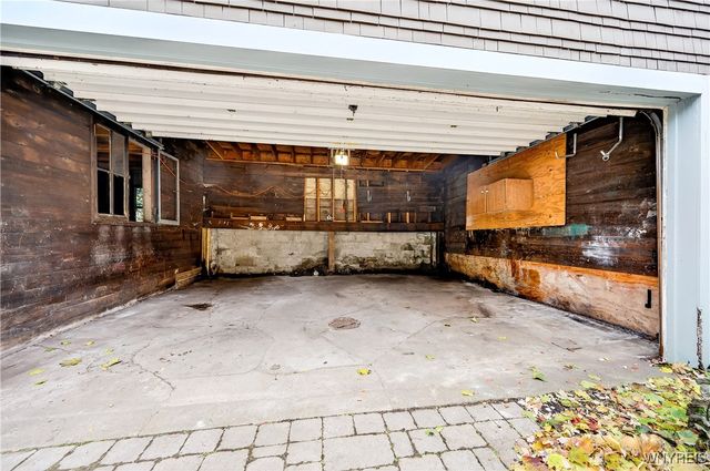 825 Auburn Avenue, Buffalo, NY 14222