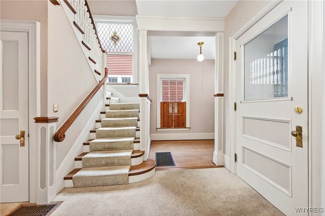 825 Auburn Avenue, Buffalo, NY 14222