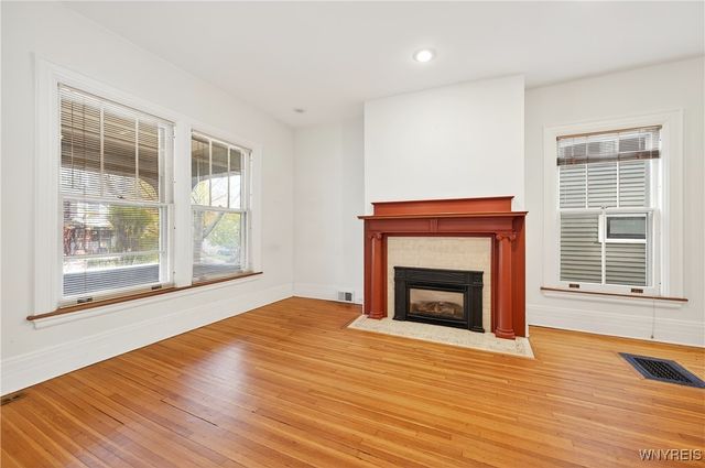 825 Auburn Avenue, Buffalo, NY 14222