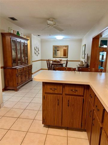 827 STRAWBERRY LANE, Brandon, FL 33511