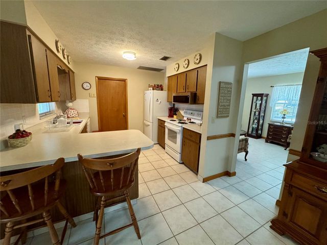 827 STRAWBERRY LANE, Brandon, FL 33511