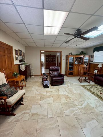 827 STRAWBERRY LANE, Brandon, FL 33511