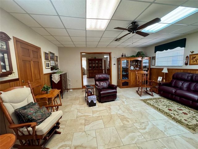 827 STRAWBERRY LANE, Brandon, FL 33511