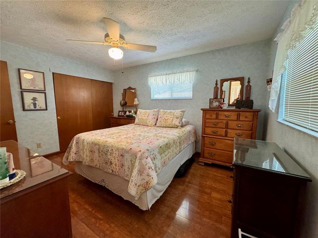 827 STRAWBERRY LANE, Brandon, FL 33511