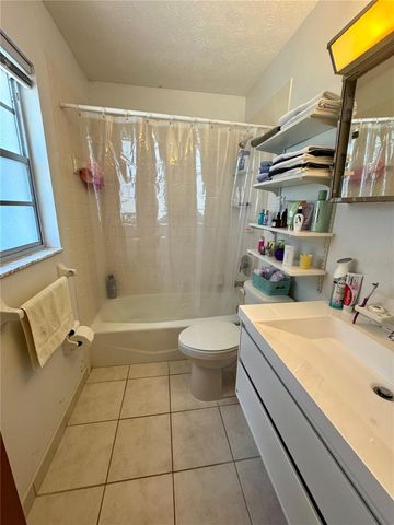 827 STRAWBERRY LANE, Brandon, FL 33511