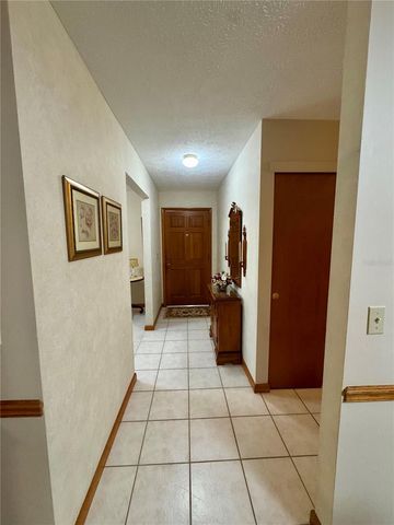 827 STRAWBERRY LANE, Brandon, FL 33511