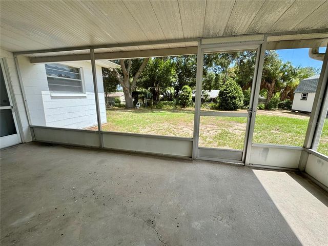 827 STRAWBERRY LANE, Brandon, FL 33511