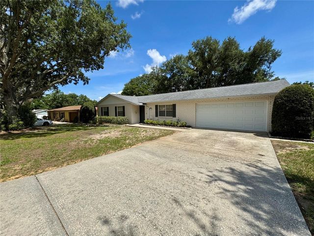827 STRAWBERRY LANE, Brandon, FL 33511