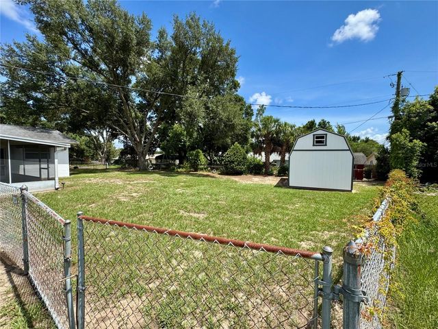 827 STRAWBERRY LANE, Brandon, FL 33511