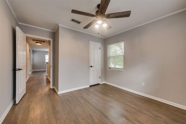 2711 Avon Street, Dallas, TX 75211