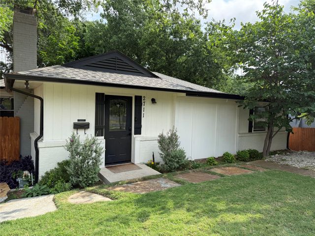 2711 Avon Street, Dallas, TX 75211