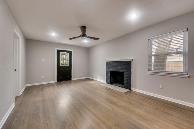 2711 Avon Street, Dallas, TX 75211
