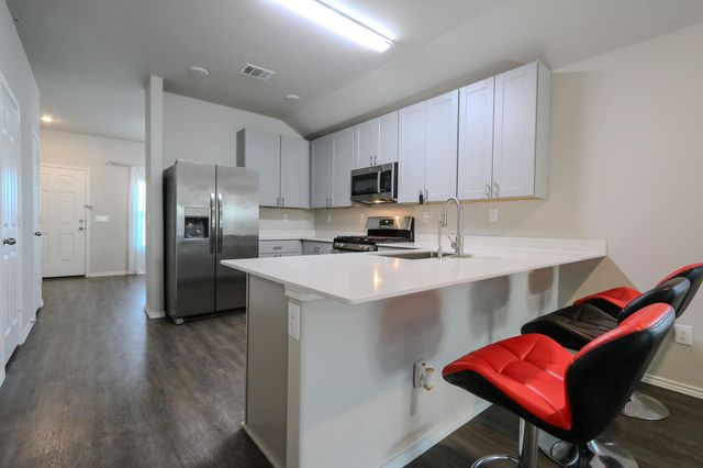 328 Cumberland Forest Drive, Magnolia, TX 77354