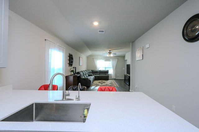 328 Cumberland Forest Drive, Magnolia, TX 77354