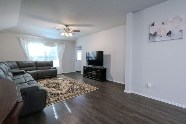 328 Cumberland Forest Drive, Magnolia, TX 77354