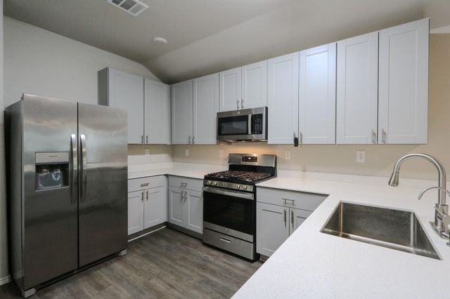 328 Cumberland Forest Drive, Magnolia, TX 77354