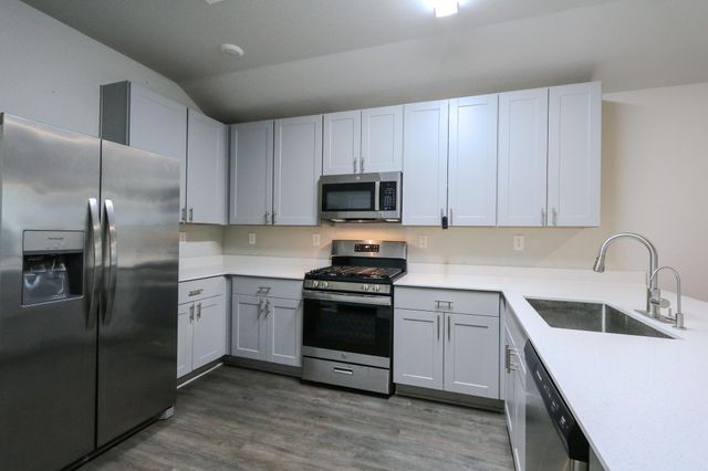 328 Cumberland Forest Drive, Magnolia, TX 77354