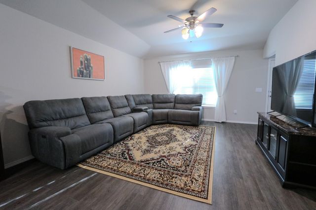 328 Cumberland Forest Drive, Magnolia, TX 77354