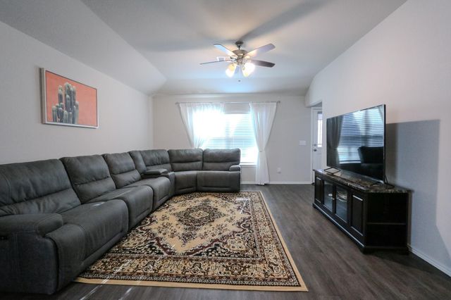 328 Cumberland Forest Drive, Magnolia, TX 77354