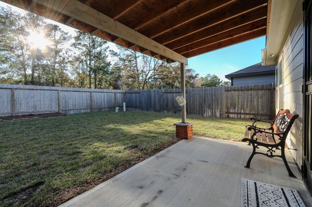 328 Cumberland Forest Drive, Magnolia, TX 77354
