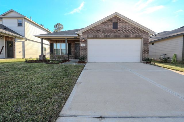 328 Cumberland Forest Drive, Magnolia, TX 77354