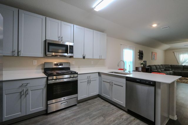 328 Cumberland Forest Drive, Magnolia, TX 77354