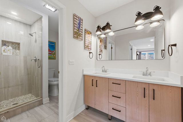 1010 N Harlem Avenue 504, River Forest, IL 60305