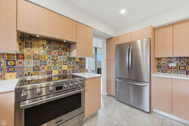 1010 N Harlem Avenue 504, River Forest, IL 60305