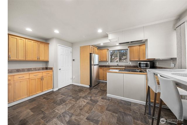 8808 S Ainsworth Avenue, Tacoma, WA 98444