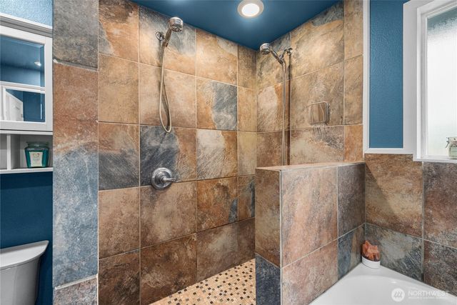 8808 S Ainsworth Avenue, Tacoma, WA 98444