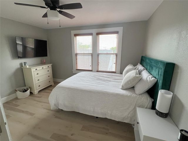 308 W WARREN AVENUE B, Tampa, FL 33602
