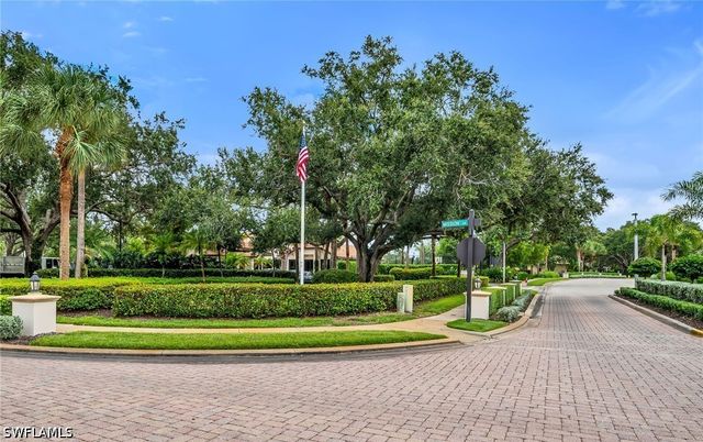 7558 Cordoba CIR, Naples, FL 34109