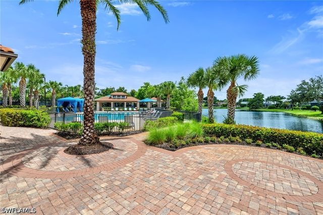 7558 Cordoba CIR, Naples, FL 34109