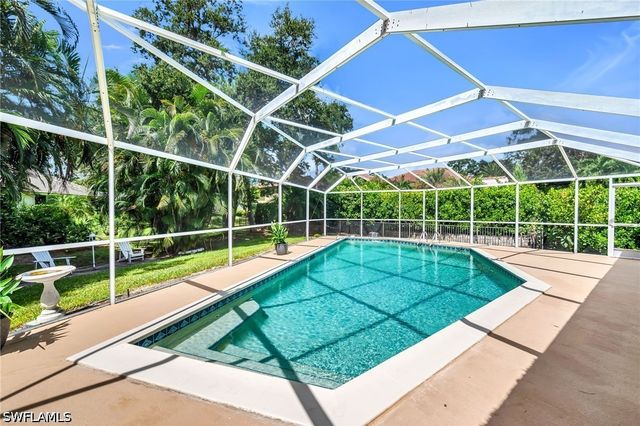 7558 Cordoba CIR, Naples, FL 34109