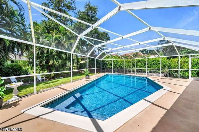 7558 Cordoba CIR, Naples, FL 34109