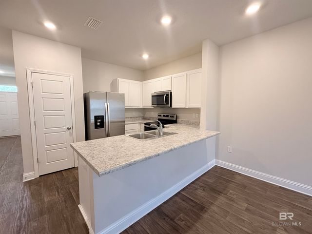 25806 Pollard Road 52, Daphne, AL 36526
