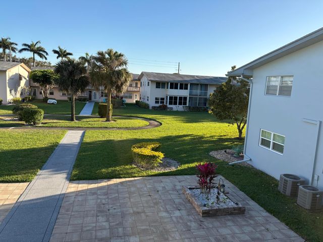 39 Waltham B, West Palm Beach, FL 33417