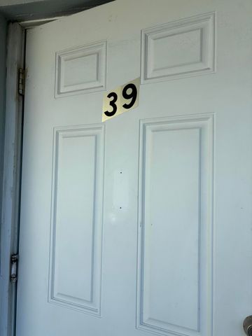 39 Waltham B, West Palm Beach, FL 33417