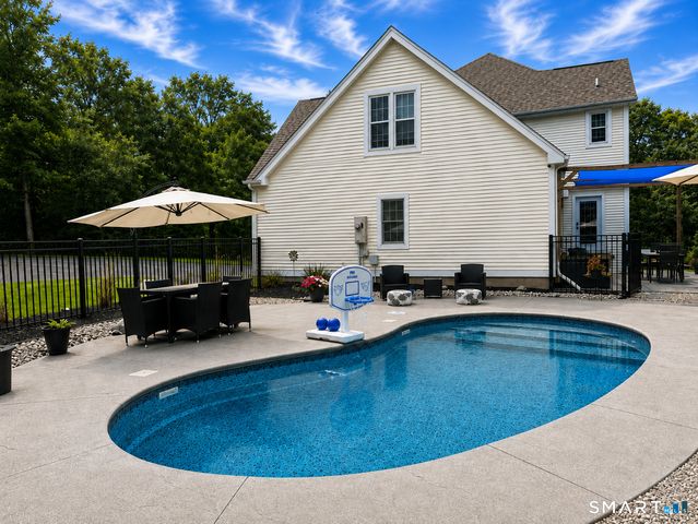76-R Ivy Way, Durham, CT 06422