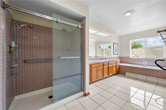 1931 Augusta Court, Oxnard, CA 93036