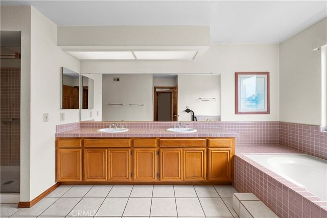 1931 Augusta Court, Oxnard, CA 93036