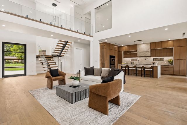 2644 Leta Mae Lane, Farmers Branch, TX 75234