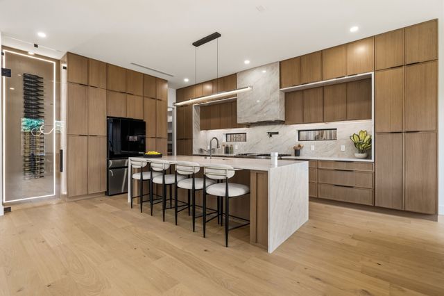 2644 Leta Mae Lane, Farmers Branch, TX 75234