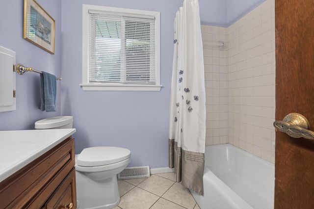 2009 W 83rd Street, Bloomington, MN 55431