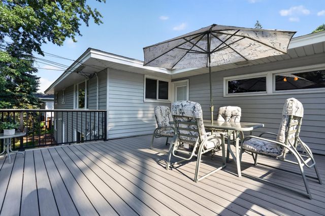 2009 W 83rd Street, Bloomington, MN 55431