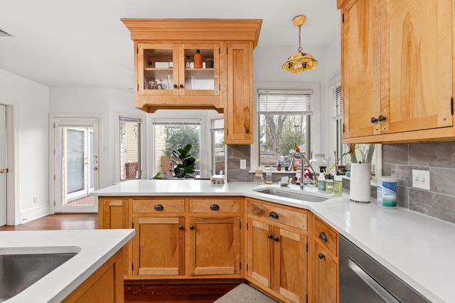 811 E 46th ST, Austin, TX 78751