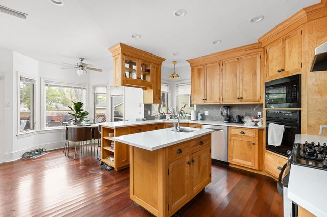 811 E 46th ST, Austin, TX 78751