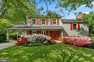 8306 BRIAR CREEK DR, Annandale, VA 22003