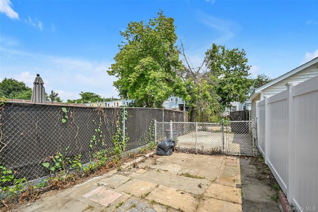 118-33 152nd Street, Jamaica, NY 11434