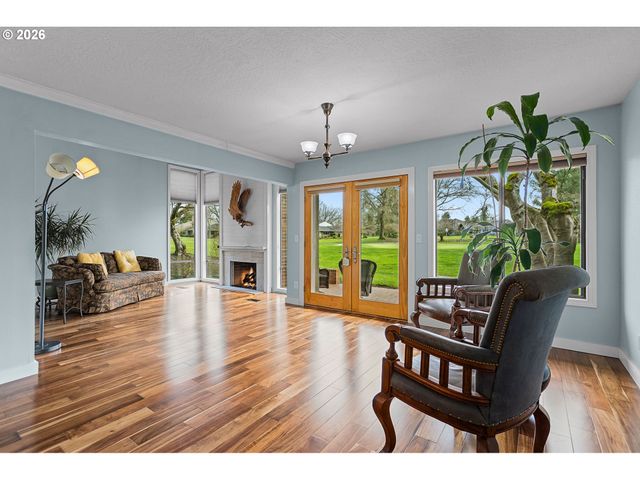 32540 Sw LAKE POINT Ct, Wilsonville, OR 97070